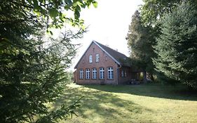 Mazurski dworek przy Jeziorze